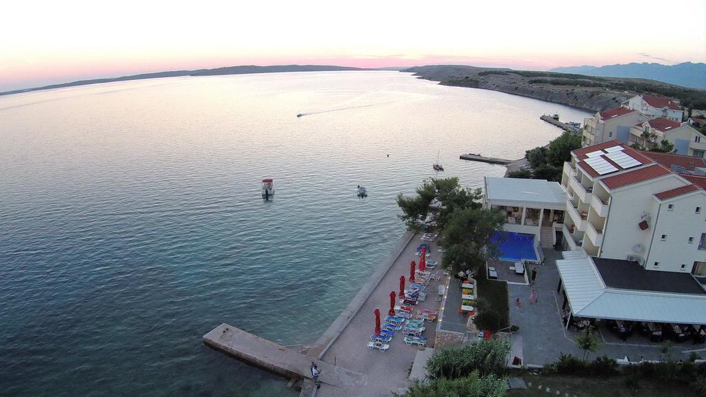 Hotel Vila 4M Razanac Exterior photo