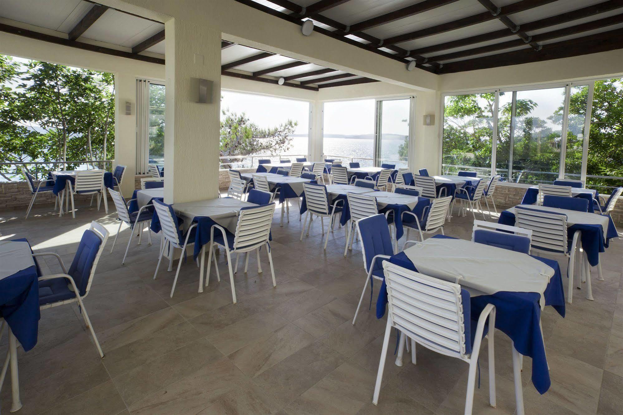 Hotel Vila 4M Razanac Exterior photo